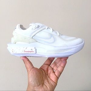 Nike Fontanka Edge Sneakers